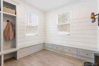 2009 W Lakewood Blvd, Holland, MI 49424 - Photo 32