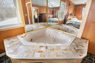 100 Burt Ave, Jackson, MI 49201 - Photo 12