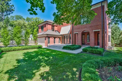 200 Aspen Road, Birmingham, MI 48009 - Photo 2