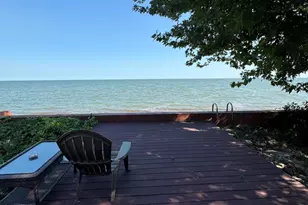 13512 Venetian Dr, Monroe, MI 48161 - Photo 2