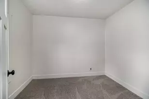 257 Catherine Ave, Muskegon, MI 49442 - Photo 12