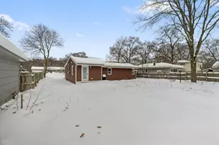 3131 MacArthur Rd, Muskegon, MI 49442 - Photo 22