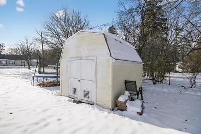 908 Springcrest Boulevard, Jackson, MI 49203 - Photo 36