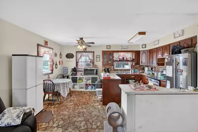 908 Springcrest Boulevard, Jackson, MI 49203 - Photo 12