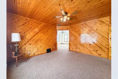 566 S Blue Creek Road, Benton Harbor, MI 49022 - Photo 6