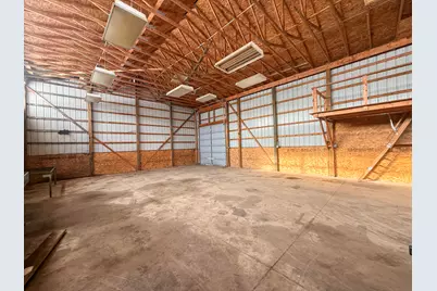 566 S Blue Creek Road, Benton Harbor, MI 49022 - Photo 4