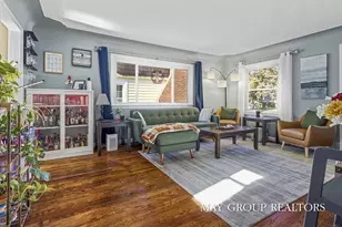922 Lake Michigan Dr NW, Grand Rapids, MI 49504 - Photo 12
