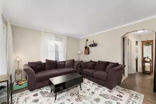 23728 Normandy Ave, Eastpointe, MI 48021 - Photo 4