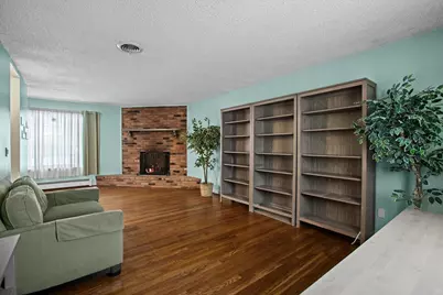 52411 Washington Street, New Baltimore, MI 48047 - Photo 6