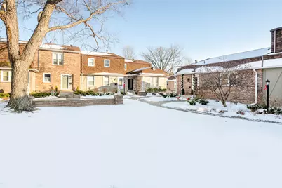 2510 Essex Court, Saint Joseph, MI 49085 - Photo 2