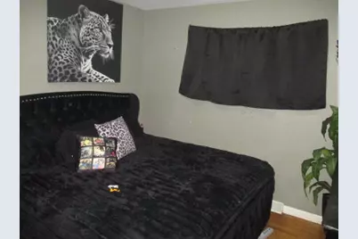 865 Carrier Creek Boulevard NE, Grand Rapids, MI 49503 - Photo 8