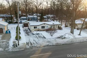 138 Riley St, Holland, MI 49424 - Photo 36