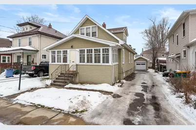 27 Phelps Avenue, Battle Creek, MI 49015 - Photo 1