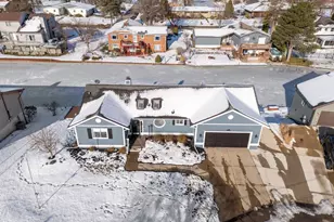 10273 Burgundy Blvd, Dimondale, MI 48821 - Photo 18
