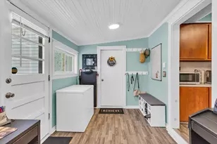 310 W Barnes Ave, Lansing, MI 48910 - Photo 20