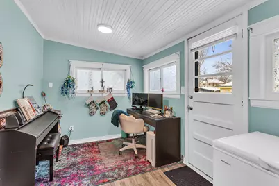 310 W Barnes Avenue, Lansing, MI 48910 - Photo 18