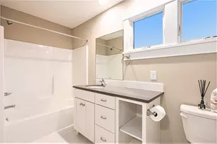 920 W Savidge St, Spring Lake, MI 49456 - Photo 20