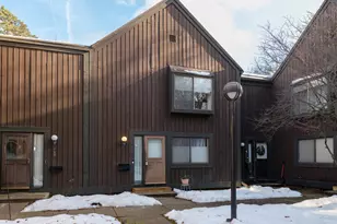 107 Inverness Ct, Kalamazoo, MI 49006 - Photo 1