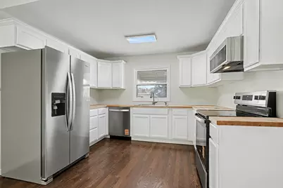 127 N Pleasant Street, Watervliet, MI 49098 - Photo 6