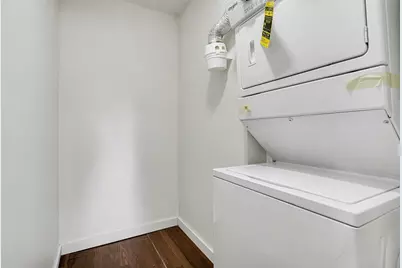 127 N Pleasant Street, Watervliet, MI 49098 - Photo 10