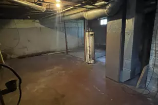 21 Charlotte St, Battle Creek, MI 49017 - Photo 10