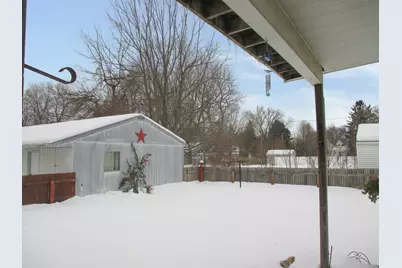 110 Vine Street, Gobles, MI 49055 - Photo 4