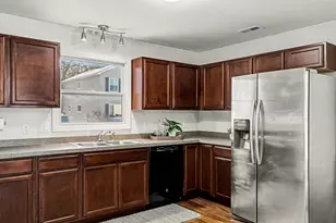 8873 Lagoon Dr, Brighton, MI 48116 - Photo 18