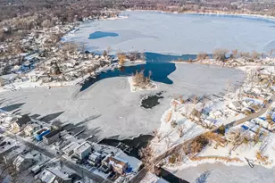 8873 Lagoon Dr, Brighton, MI 48116 - Photo 40