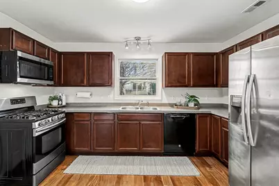 8873 Lagoon Drive, Brighton, MI 48116 - Photo 14
