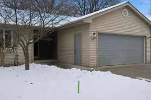 1102 N Ball St, Owosso, MI 48867 - Photo 6