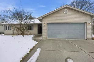 1102 N Ball St, Owosso, MI 48867 - Photo 12