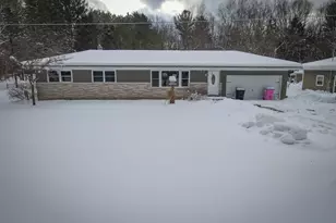 5279 W Lakewood Rd, Whitehall, MI 49461 - Photo 1