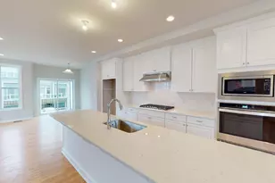 2877 Rayfield Ave, Ann Arbor, MI 48105 - Photo 4