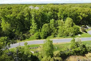 7076 Bentwood Trail, Kalamazoo, MI 49009 - Photo 2