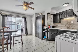 23307 Willard Ave, Warren, MI 48089 - Photo 8