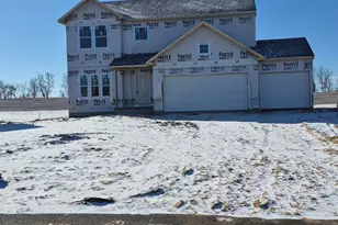 9392 Snow Vly Dr SE, Alto, MI 49302 - Photo 2