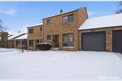 241 Heritage Commons Street SE, Grand Rapids, MI 49503 - Photo 2