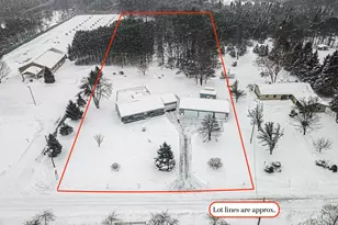 4935 W Deren Rd, Ludington, MI 49431 - Photo 4