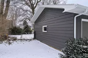 932 Wedgewood Rd, Saint Joseph, MI 49085 - Photo 20