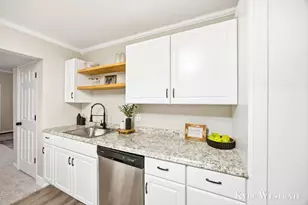 117 Houseman Ave NE, Grand Rapids, MI 49503 - Photo 12