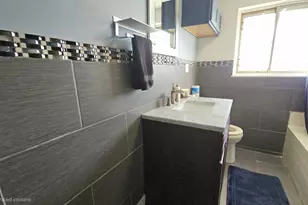 9814 Cass Ave, Taylor, MI 48180 - Photo 14