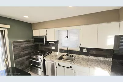 9814 Cass Avenue, Taylor, MI 48180 - Photo 10