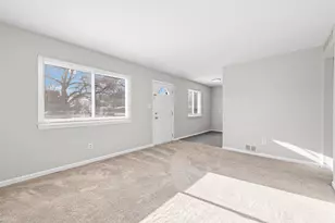 34084 Currier St, Wayne, MI 48184 - Photo 4