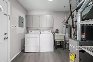 34084 Currier St, Wayne, MI 48184 - Photo 18