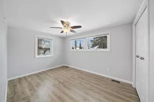 2037 Lake View Dr, Brooklyn, MI 49230 - Photo 8