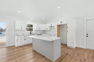 1366 S Wolf Lake Rd, Muskegon, MI 49442 - Photo 6