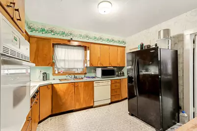 412 W Front Street, Burr Oak, MI 49030 - Photo 4