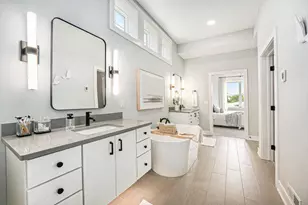 2284 Knapp Bluff Ct NE, Grand Rapids, MI 49525 - Photo 18