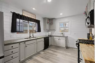 734 S Winter St, Adrian, MI 49221 - Photo 10