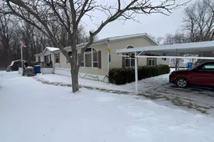 3992 Shoreham Dr, Jackson, MI 49201 - Photo 1